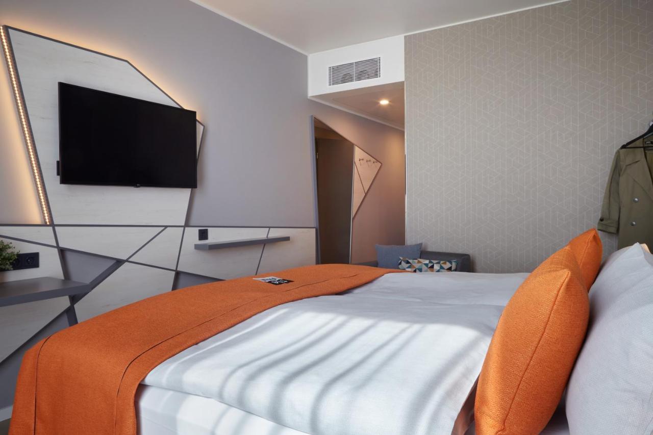 Holiday Inn - The Niu, Hub Dusseldorf Messe By Ihg Exterior foto